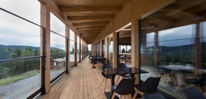 Výstupní stanice lanové dráhy na Pustevnách od Kamil Mrva Architects