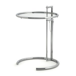 Přímo pro vilu E-1027 navrhla Eileen Gray také tento slavný stolek