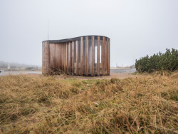 Informační kiosek Piškot, Jan Kahránek a Veronika Suchá