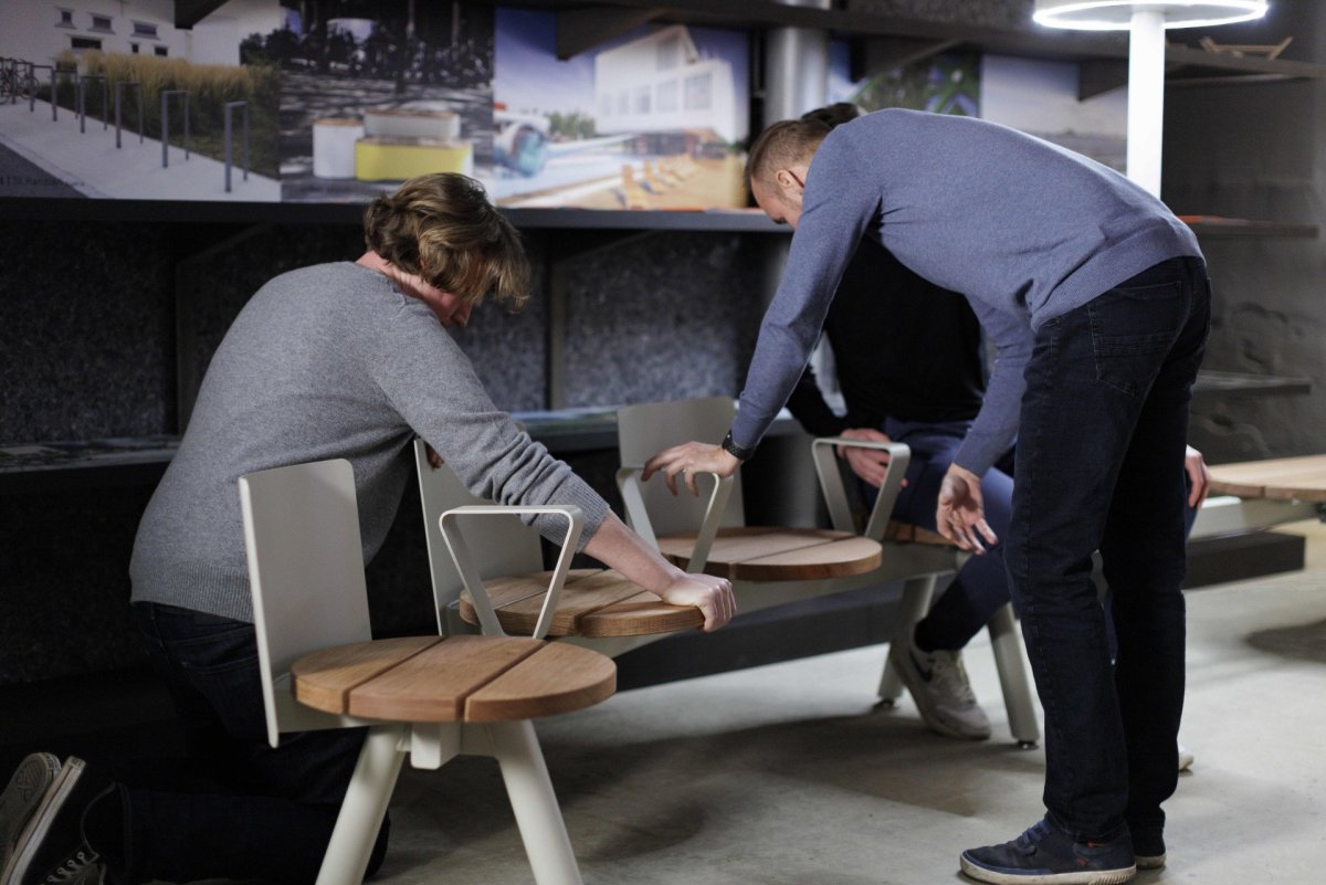 Společnost mmcité a belgické studio Segers společně na Designbloku představí novou kolekci sedacího nábytku Morse