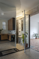 Nájemní byt v Hradci Králové, svobodová blaha: Architekti se s rekonstrukcí museli vejít do částky 700 000 korun