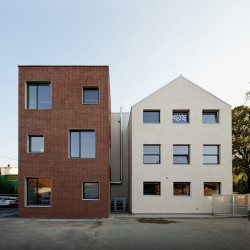 Architekt Ondřej Tuček, Přístavba a rekonstrukce obecní školy Hovorčovice – foto