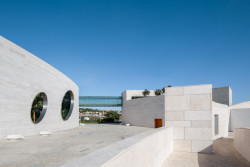 Champalimaud Centre for the Unknown v Lisabonu, Charles Correa Associates