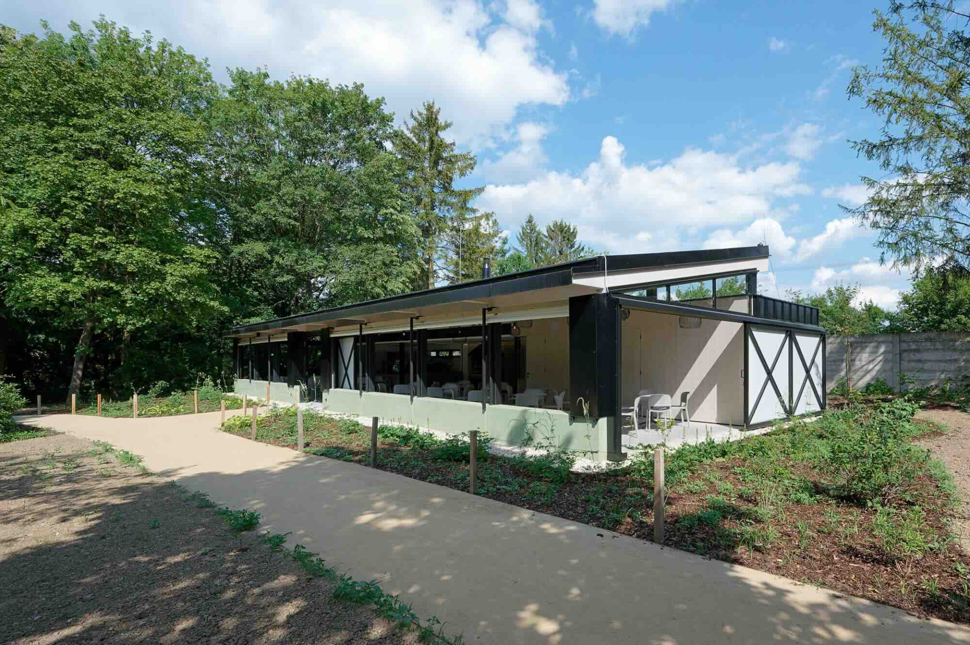 Multifunkční objekt s občerstvením ve zlínské zoo od studia New Work