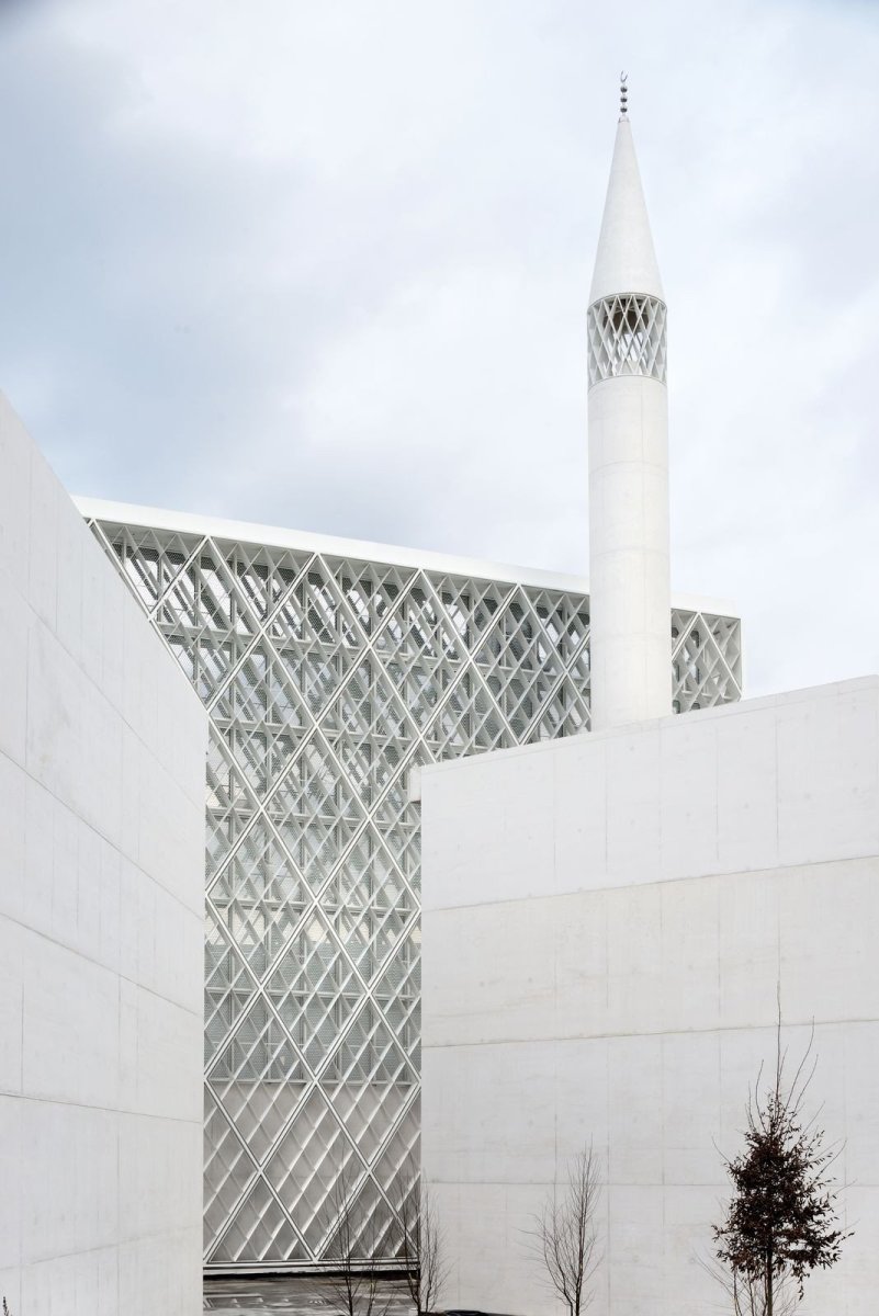 ...a jejich architektonicky podmanivé muslimské centrum