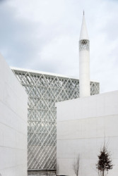 ...a jejich architektonicky podmanivé muslimské centrum