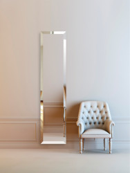 Radiátory, které kromě topení plní také funkci zrcadla. Vyrábí se v různých barvách.