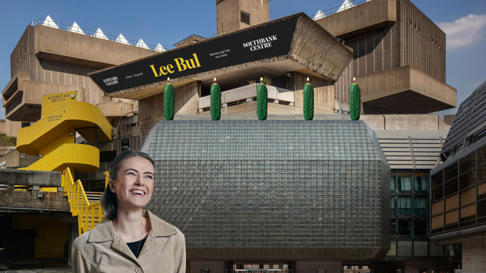 Svíčky ve tvaru znojemské okurky. Blíží se rekonstrukce Nové scény a vyšla nová kniha o krematoriích