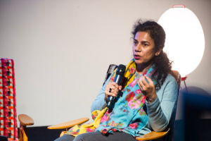 Anupama Kundoo na přednášce v CAMPu. Foto: KRUH / René Volfík