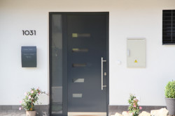 Hliníkové dveře LOMAX Activ 77.