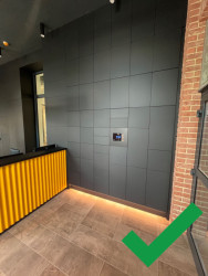 Příklad dobré praxe - box společnosti Blocks na míru prostoru v rezidenčním projektu Lihovar.