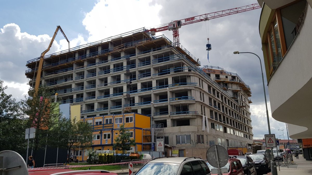 Polyfunkční dům Harfa Design Residence, foto z výstavby