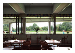 TAKA, kriketový klub Merrion, pohled na hřiště z baru, foto