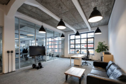 COLL COLL, Kancelář ředitele Seznam.cz – foto