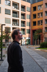 Na fasádách komplexu Lihovar najdeme různé typy cihelných pásků. Přispívají k rozmanitosti.