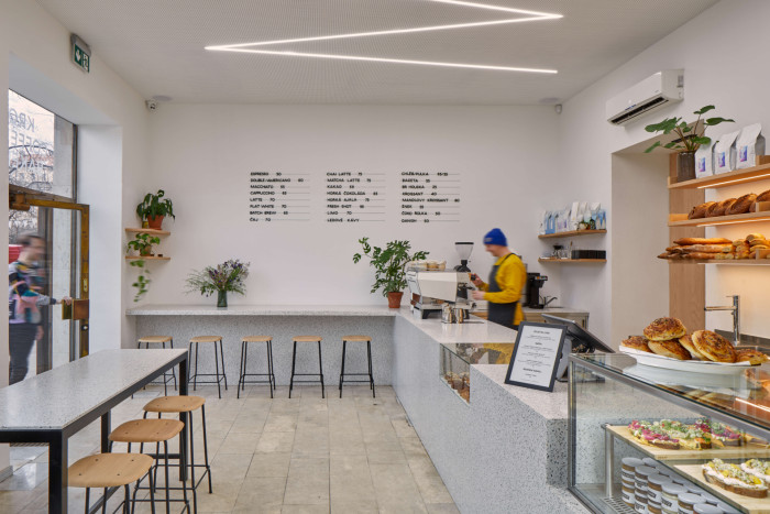 Kro Café, NEUHÄUSL HUNAL / David Neuhäusl, Matěj Hunal