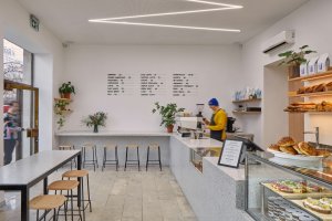 Kro Café, NEUHÄUSL HUNAL / David Neuhäusl, Matěj Hunal