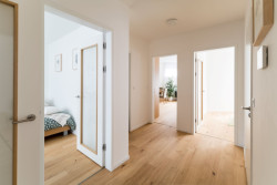 Pohled do vzorového bytu (Rezidence Starý pivovar v Brně-Králově Poli, Atelier RAW)