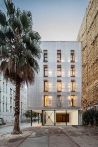 Dočasný bytový dům v Barceloně, Straddle3 + Eulia Arkitektura + Yaiza Terré