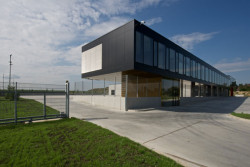 OK PLAN ARCHITECTS s.r.o., SKLADOVACÍ A PARKOVACÍ AREÁL BYCHL s.r.o. - foto