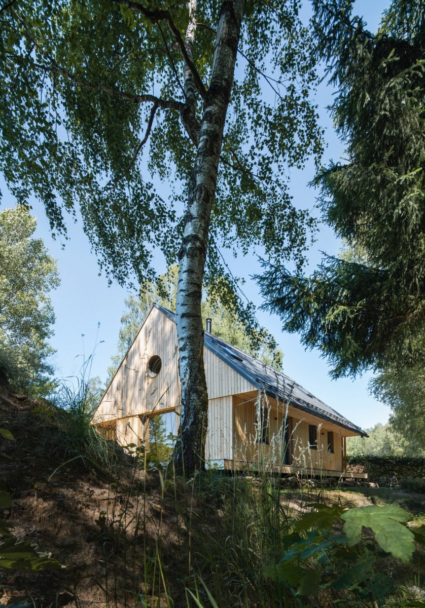 Rekreační chata na Lipně od architektů z Les Archinautes