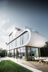 Rodinný dům u Curyšského jezera Flexhouse, architekt Stefan Camenzind (Evolution Design)