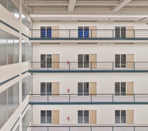 Budova Elektrických podniků v Praze-Holešovicích po rekonstrukci od studia TaK Architects