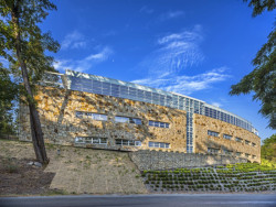 Nová budova Kliniky Dr. Pírka, Martin Rajniš, David Kubík