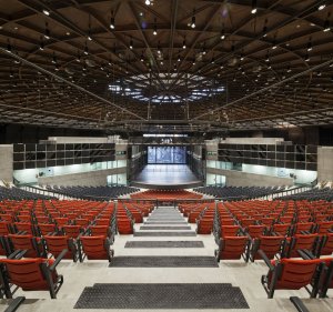 AP ATELIER, Multifunkční aula Gong – foto