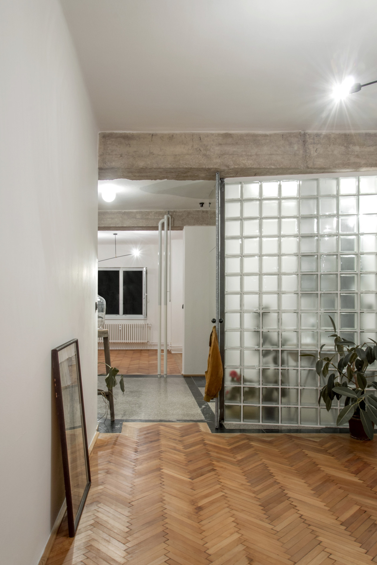 Nájemní byt v Hradci Králové, svobodová blaha: Byt v domě v Hradci Králové prošel rekonstrukcí, při které bylo dbáno na účelnost