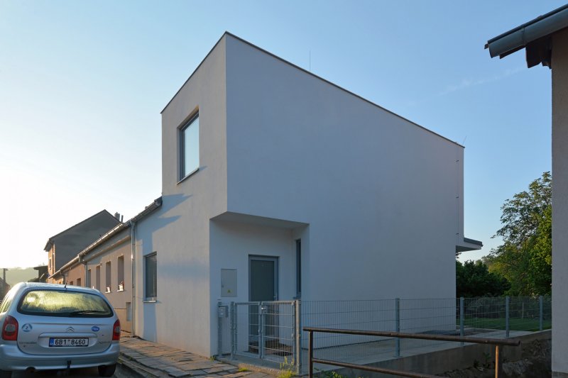 Rodinný dům Dolní Kounice, New Work / Svatopluk Sládeček, Jaroslav Matoušek, Petra Bitaudeau Vašková