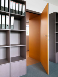 Administrativní sídlo firmy Jolly Joker, Totalstudio