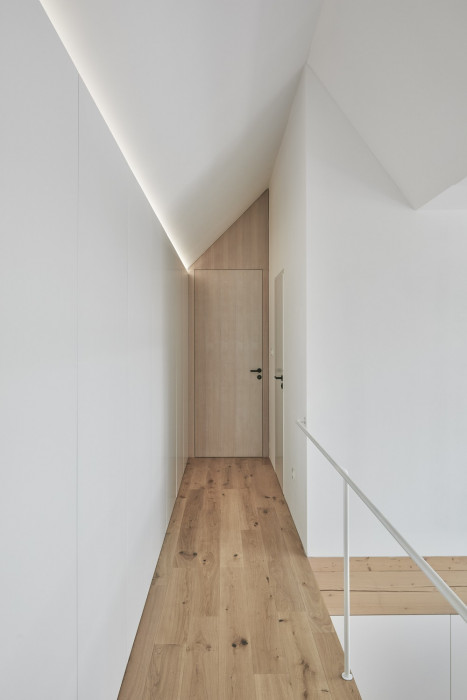 Dům se stodolou na Vysočině, Machar & Teichman