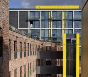 Projekt Crusader Works: Přádelny v centru Manchesteru přestavěné na bydlení, studio shedkm