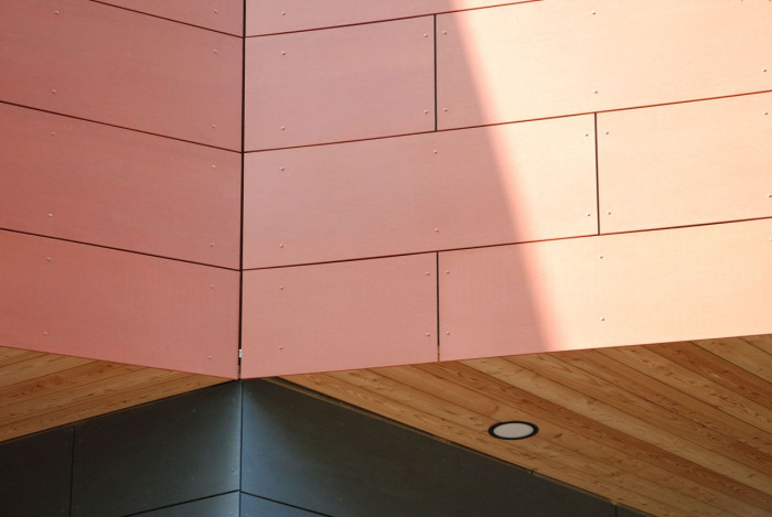 Tomáš Med, Jaroslav Kroupa, Filip Klozar, Návštěvnické centrum, Natura Park Pardubice - detail fasády - foto