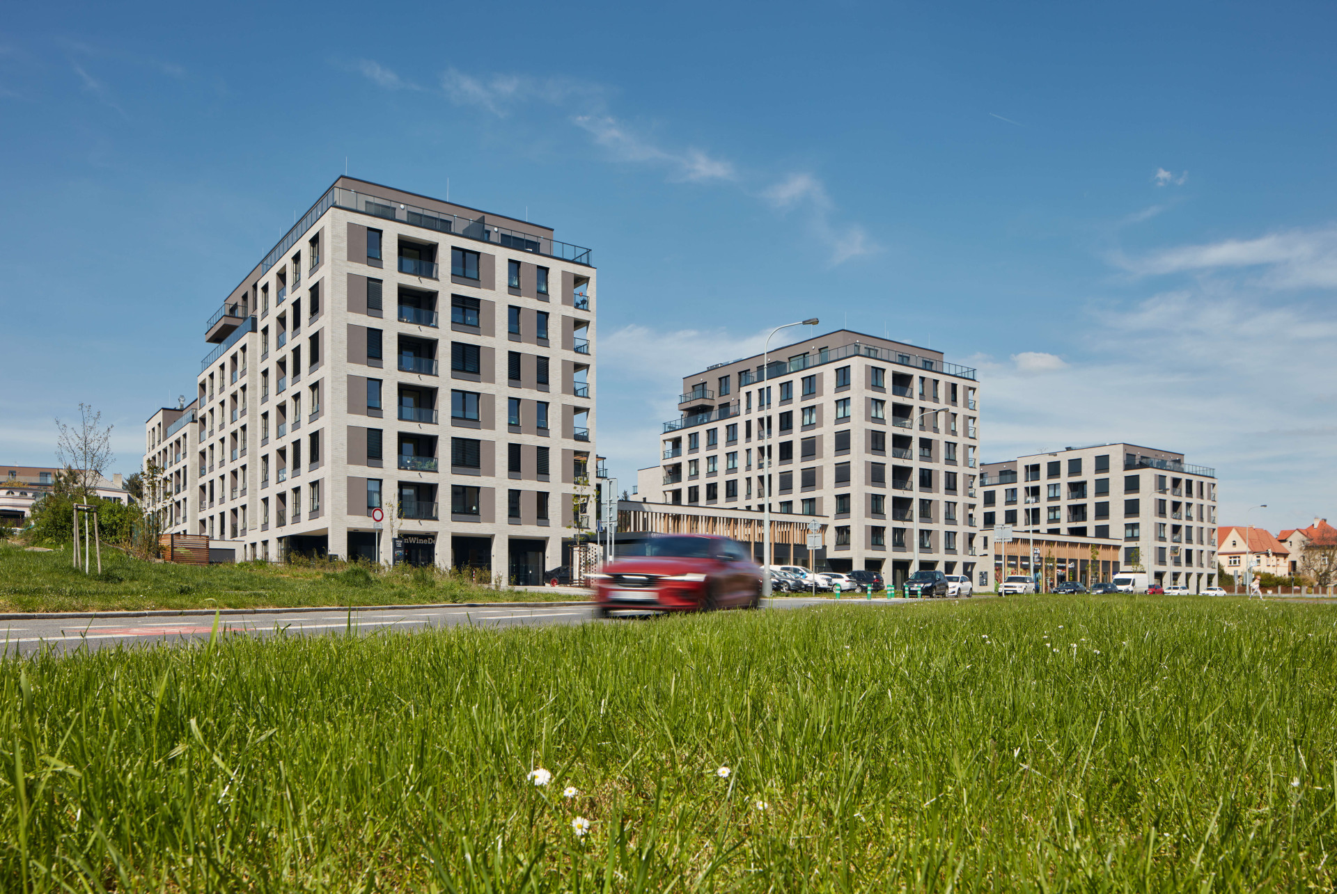 Ateliér Podlipný Sladký architekti realizoval celkem sedm bytových domů v pražských Strašnicích