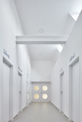 Rekonstrukce a rozšíření Základní školy Vřesovice, Public Atelier, studio FUUZE/ Jiří Markevič, Jaroslav Sedlák