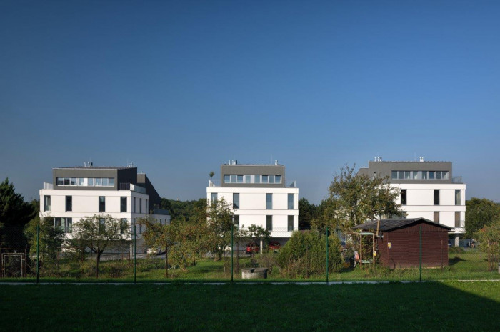 BD Krásnopolská, ATELIER 38