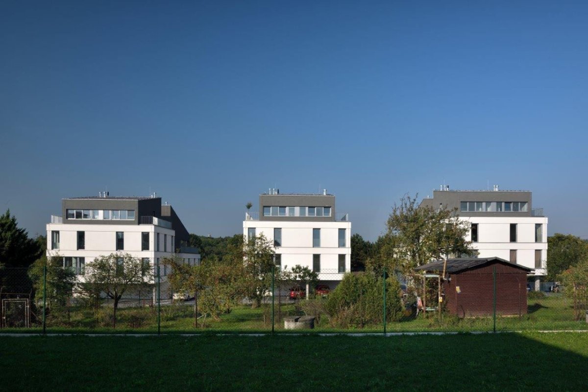 BD Krásnopolská, ATELIER 38