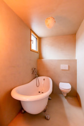 Pohled od koupelny (Rodinný dům v Kohoutovicích, Ateliér Kopecký)