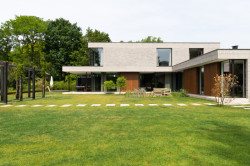 Cihly Joseph Bricks mají nezaměnitelný charakter ruční výroby a jedinečné odstíny. (na obrázku rodinný dům v Rotterdamu)