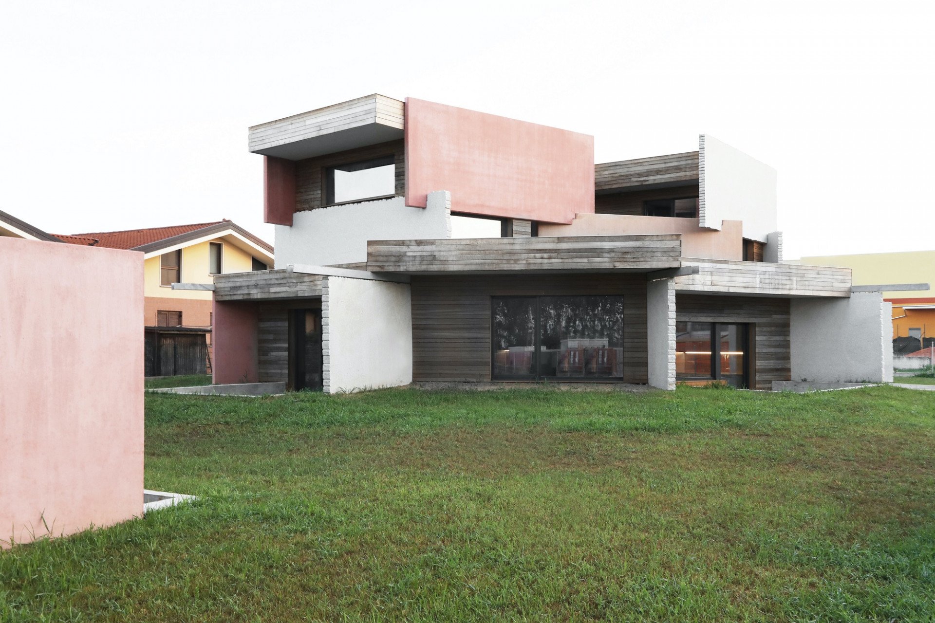 Houses of Cards, Dog House, Elastico Farm © Atelier XYZ