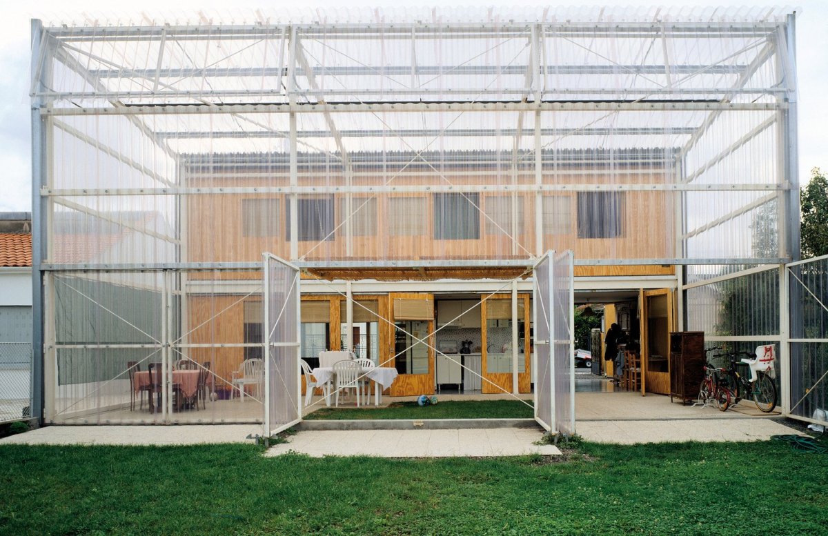 Latapie House ve Francii, 1993