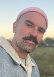 Ve čtvrtek 2. března se v nových prostorách Technologického centra UMPRUM Mikulandská uskuteční dialog architekta Thomase Burlona a umělce Bernda Trasbergera