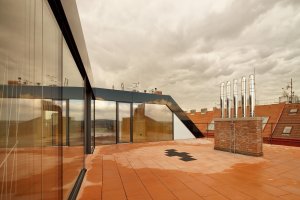 Uhlík architekti, Činžovní dům Letná, nástavba – foto