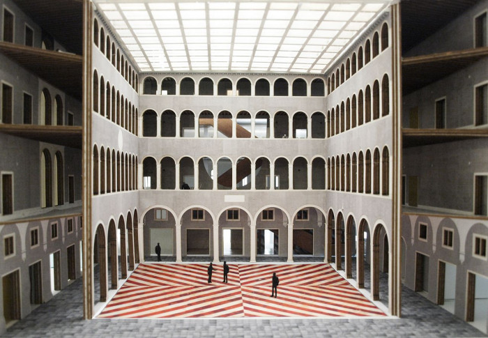 OMA, Fondaco dei Tedeschi, vnitřní dvůr, model – foto