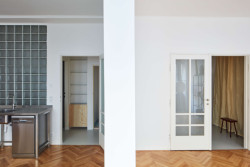 Prokop Hartl si byl při rekonstrukci sám sobě klientem. Neplatil tak architekta a jeho čas, který nad projektem strávil.