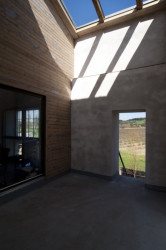 studio NEW WORK, Vestavba bytu do historické průmyslové haly – foto