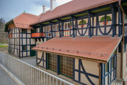 Obnovovala se jeho původní barevnost. (Sluneční lázně v Luhačovicích, TRANSAT architekti)