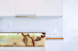 SENAA, Interiér bytu v Brně, detail kuchyňské linky – foto